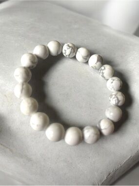 White Howlite 10mm Beaded Stretch Bracelet - Women Jewelry